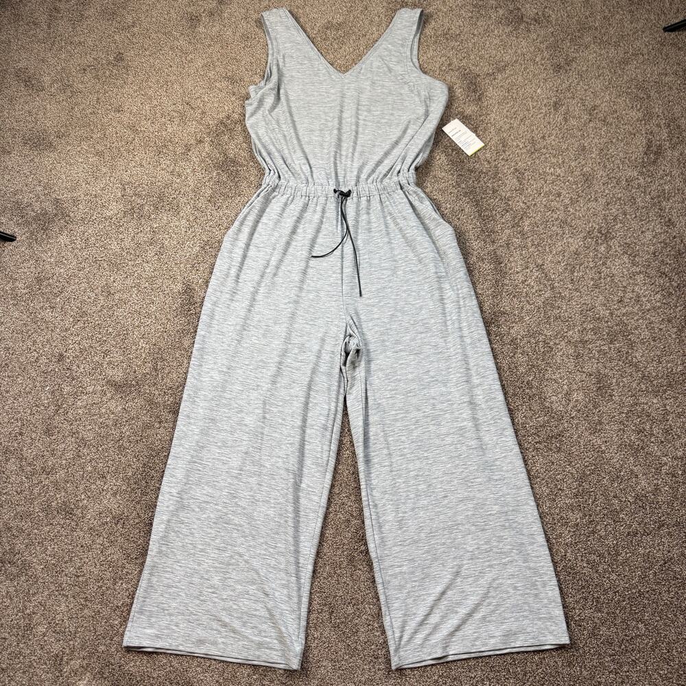 Old Navy Active Jumpsuit Breath On Wide Leg Crop Gray Large NWT Comfy Pockets